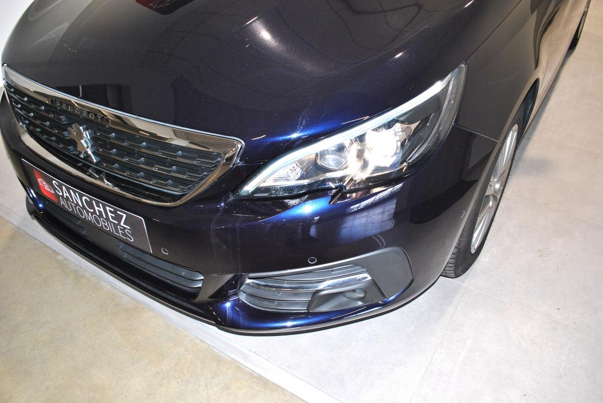 Peugeot 308 - II (2) 1.5 BLUEHDI 130 ALLURE
