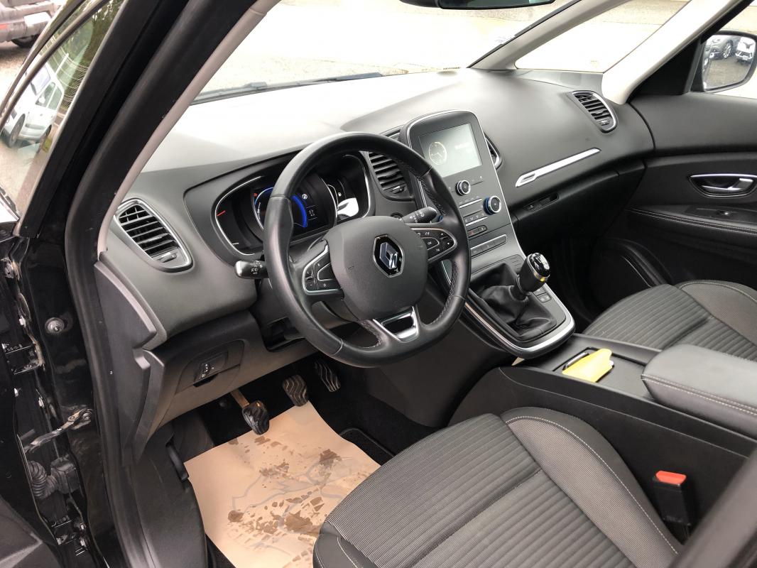 Renault Grand Scénic - GD IV BLUE DCI 120 BUSINESS 7PLACES